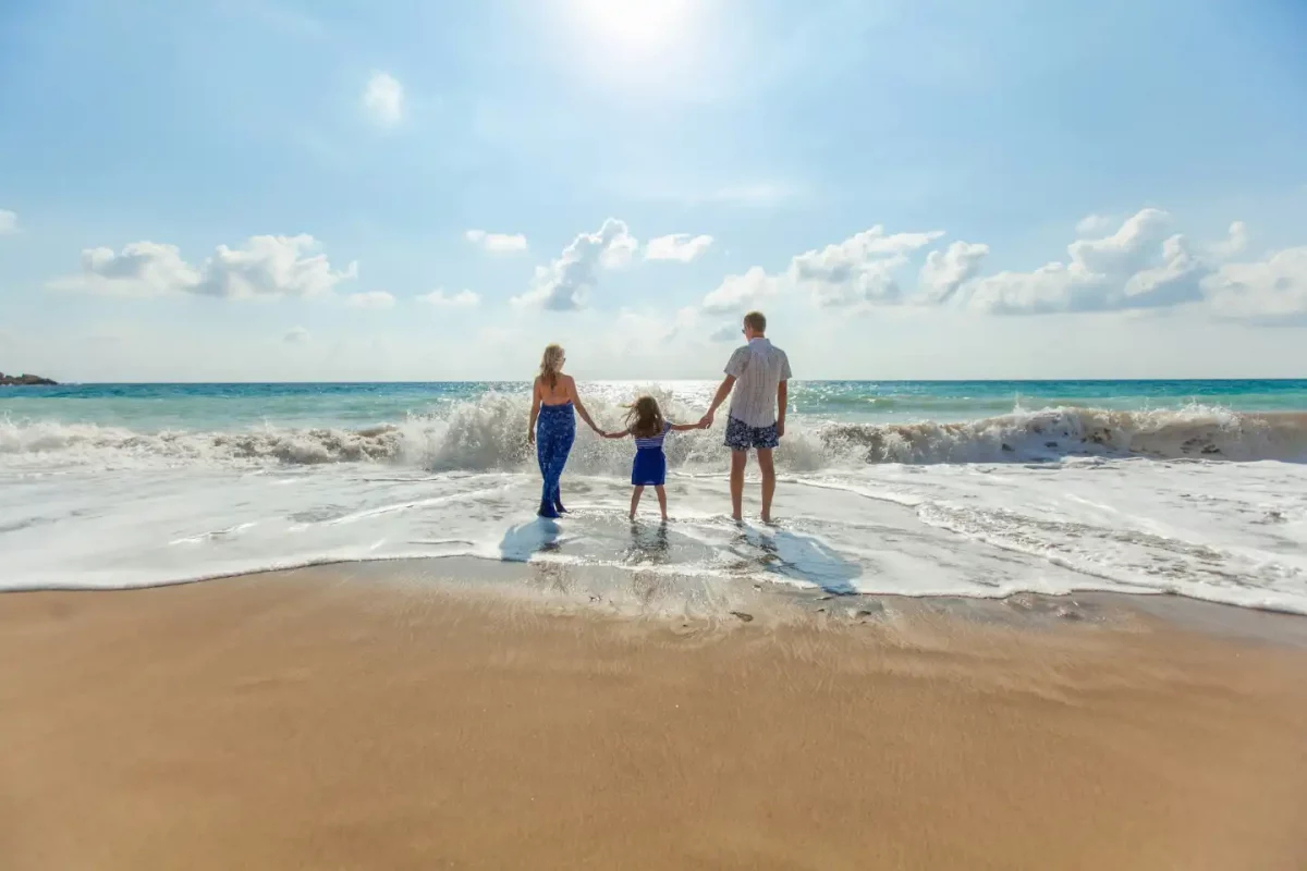 Vacances en famille : mode d’emploi pour ne pas exploser en vol