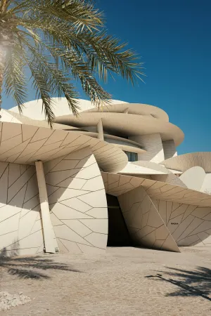 Architecture du Musée national du Qatar à Doha, capitale du seul pays en Q